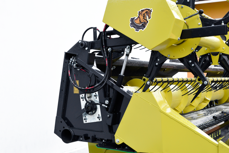 SANFLORО Flex Harvest жатка универсальная зерно-бобовая 