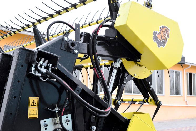 SANFLORО Flex Harvest жатка универсальная зерно-бобовая 