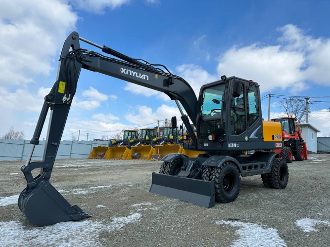 Колесный экскаватор XINYUAN B80W