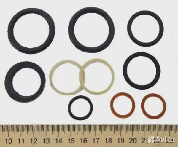 Гидроцилиндр поворота управления колес тонк. штуцер М16х1,5 ГЦ50.200.16.000-01 ГЦ50.200.16.000-01