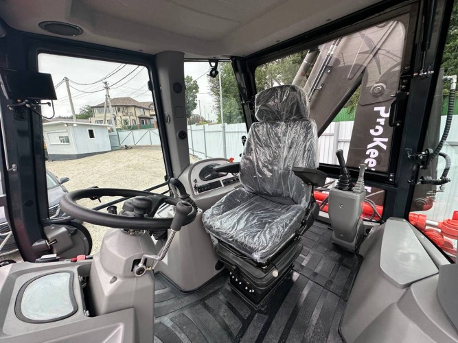 Экскаватор-погрузчик ProKeeper R48