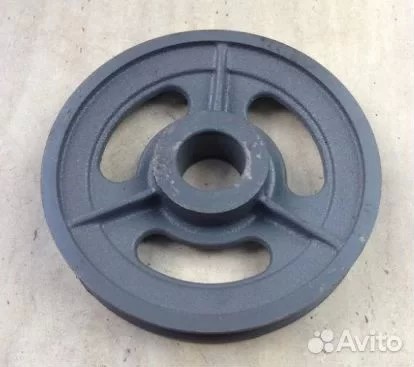 Шкив натяжной заднего к/привода 10.01.30.370/900