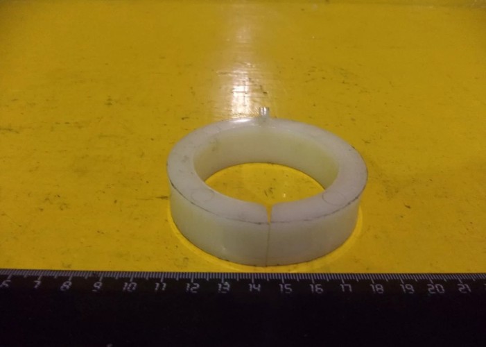 Втулка разрезная ступицы гориз. шнека бункера 10.01.45.005А 10.01.45.005А