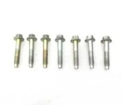 Болты крепления коллектора