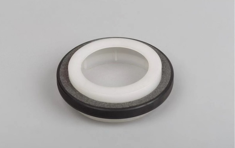 Сальник колен вала передний CUM ISLE 4025270